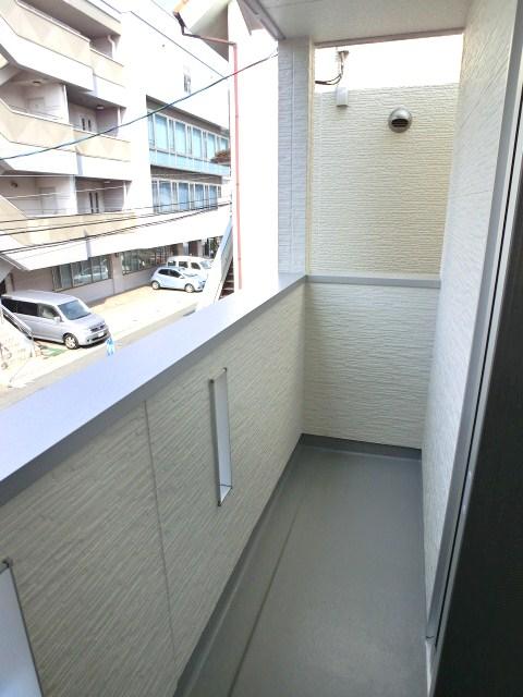 Balcony. Local (August 2013) Shooting