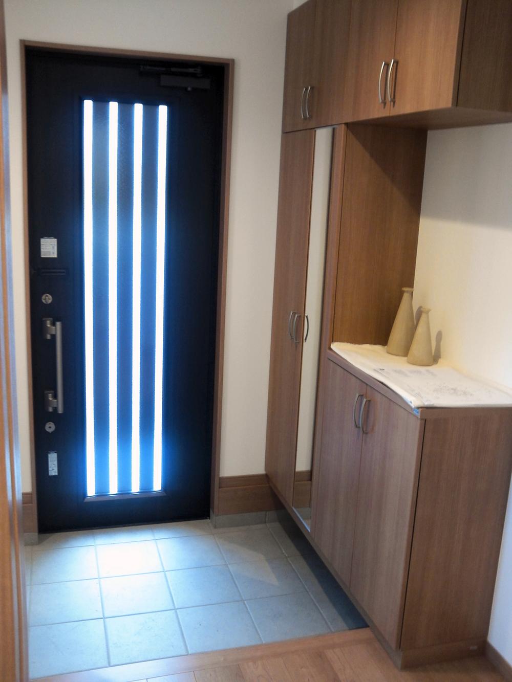 Entrance. Local (April 2013) Shooting