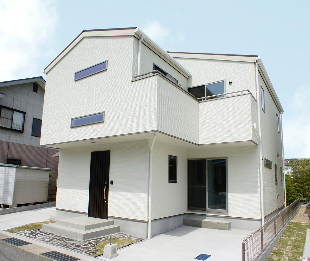 Local appearance photo. Local (February 2013) shooting A Building