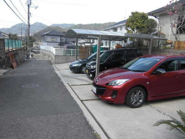 Parking lot. Local (April 2013) Shooting