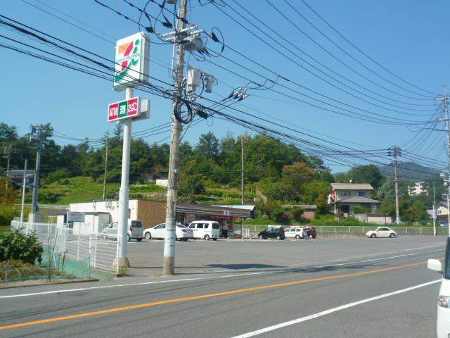 Convenience store. Since the 1040m 24-hour until the Seven-Eleven push shop is safe