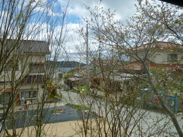 View photos from the dwelling unit. View from local (April 2013) Shooting