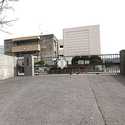 Primary school. Showakita elementary school