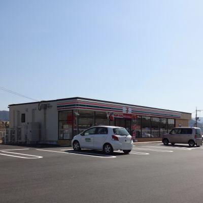 Convenience store. Seven-Eleven