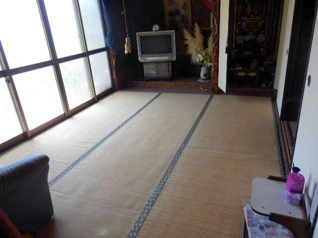 Non-living room