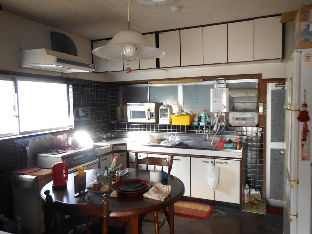 Kitchen. DK