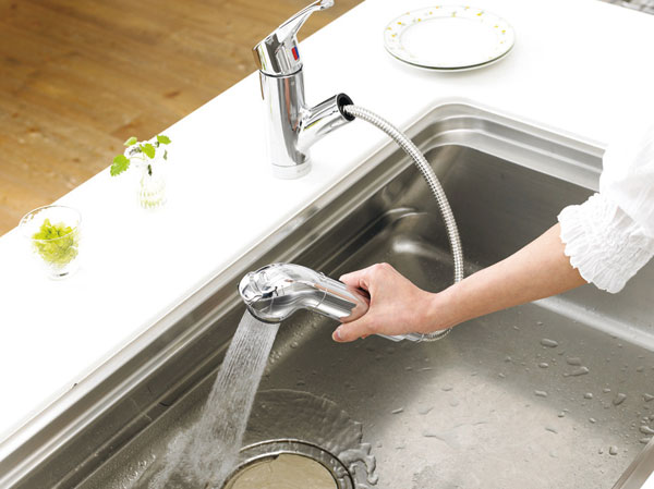 Kitchen.  [Water purifier function with hand shower faucet] Can hot water set with one hand, Easy switching of the rectification and shower. Since the pull out the shower head in front, You can clean up every nook and corner of the sink.  ※ When you use the water purification of hot water, Please once boiled.  ※ For more information, please contact the person in charge.