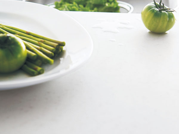 Kitchen.  [Artificial marble counter] Artificial marble that was used to counter, In a deep beauty attractive, Improve the interior of. In addition to have excellent heat resistance, It is easy to clean.
