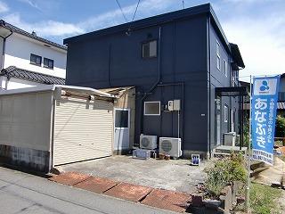 Local appearance photo. Car is possible two if it is possible to use it as a garage.