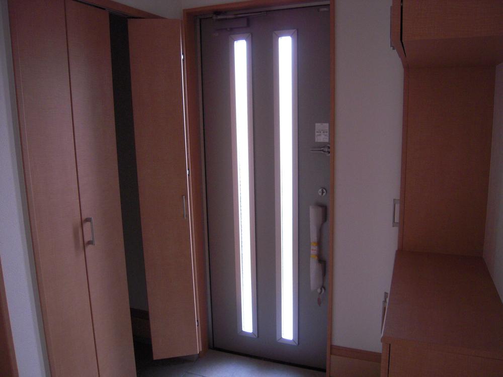 Entrance. Bright entrance.