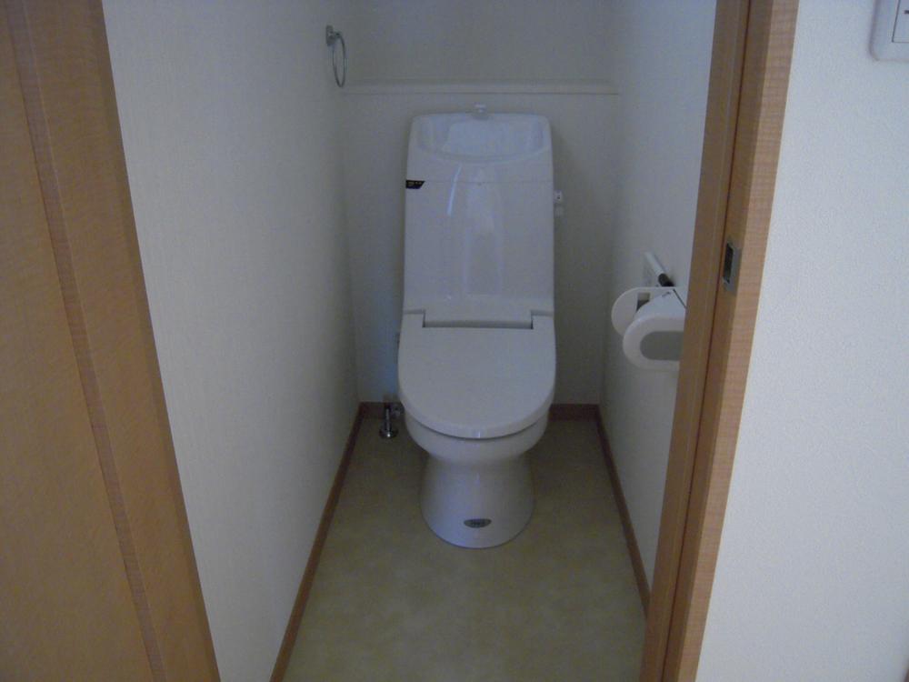 Toilet. August 2013 shooting