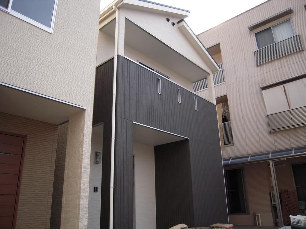 Local appearance photo. August 2013 shooting