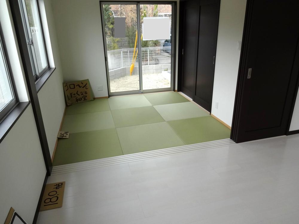 Non-living room. Indoor (10 May 2013) Shooting