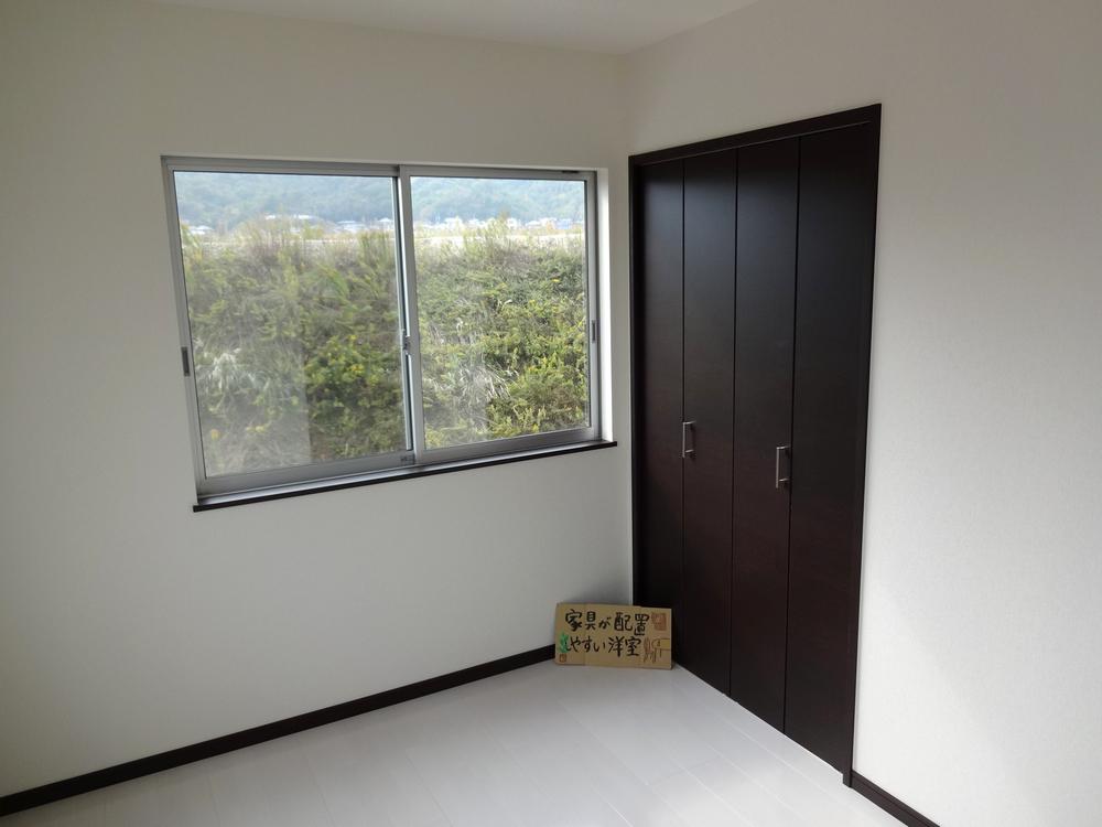 Non-living room. Indoor (10 May 2013) Shooting