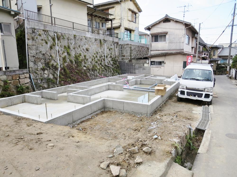 Local appearance photo. Local (12 May 2013) Shooting