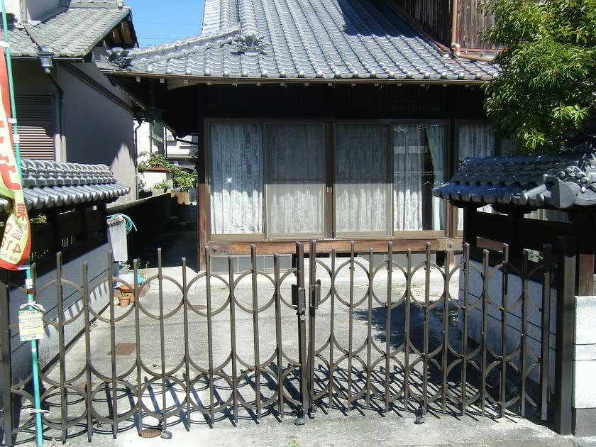 Local appearance photo