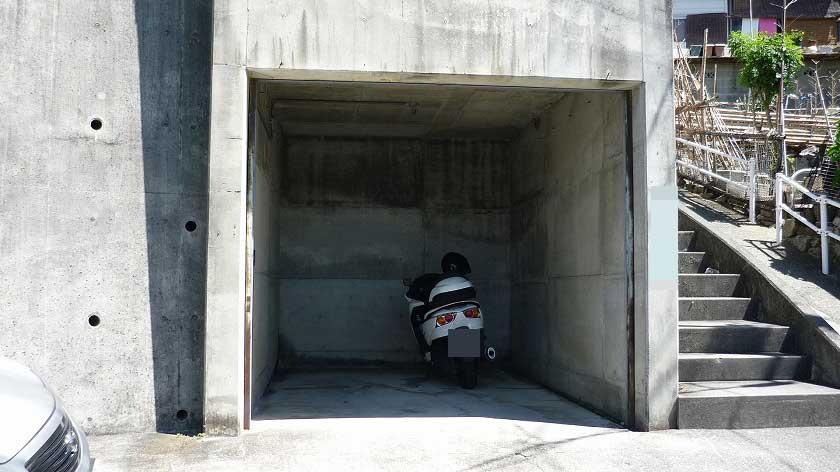Parking lot