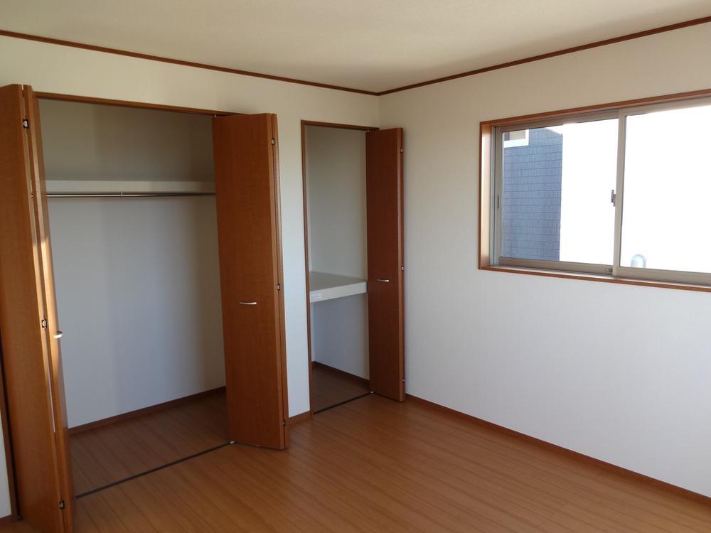 Non-living room. Indoor (11 May 2013) Shooting