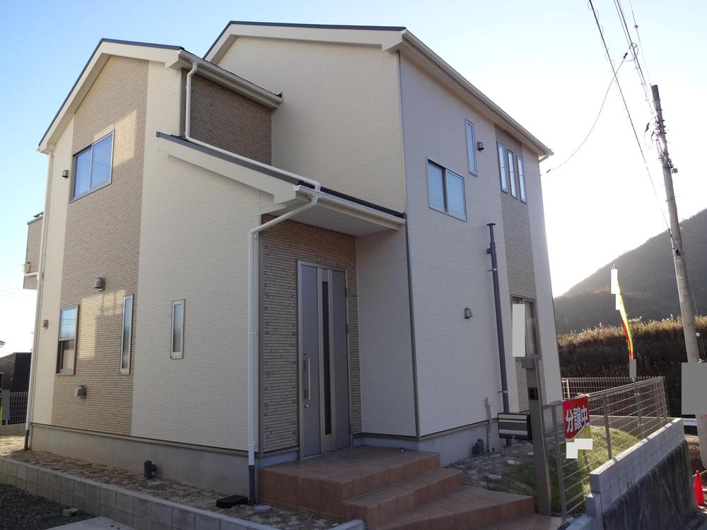 Local appearance photo. Local (11 May 2013) shooting No.11680 yen