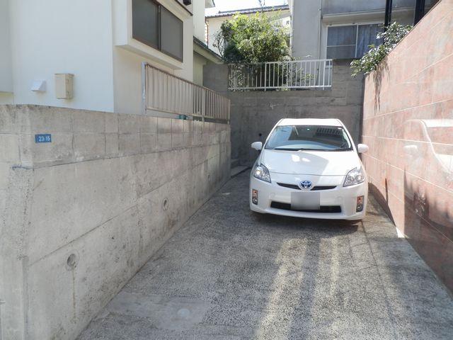 Parking lot