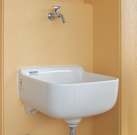 balcony ・ terrace ・ Private garden.  [Come in handy, such as in gardening, Slop sink] Installing a slop sink in the balcony or terrace. In addition to gardening work, Such as when you wash the outdoor goods and sneakers, It takes an active part in the colorful scenes of life.