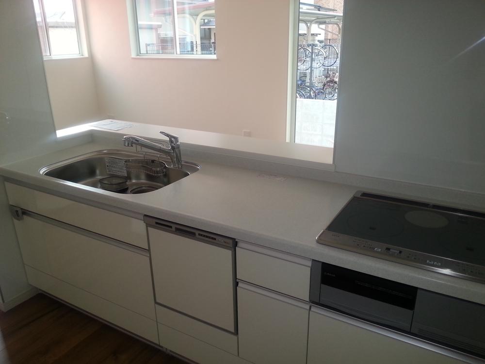 Kitchen. Local (September 2013) Shooting