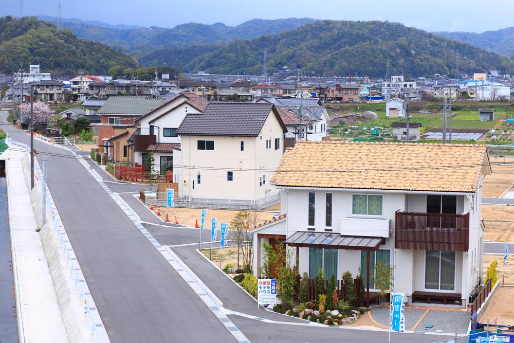 Sale already cityscape photo. Sale already the city average