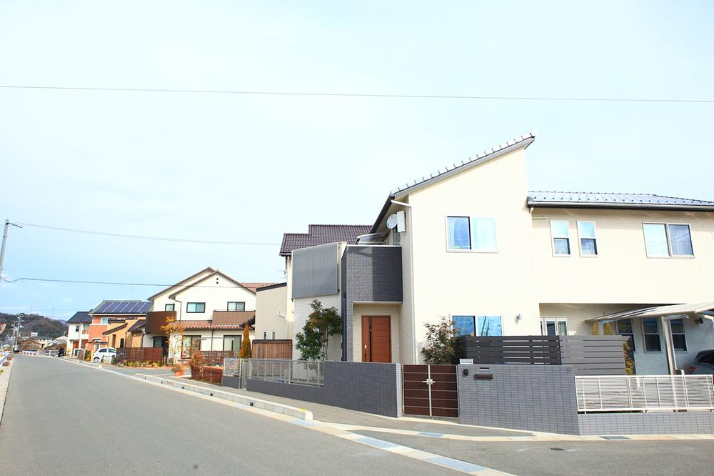 Sale already cityscape photo. Sale already the city average