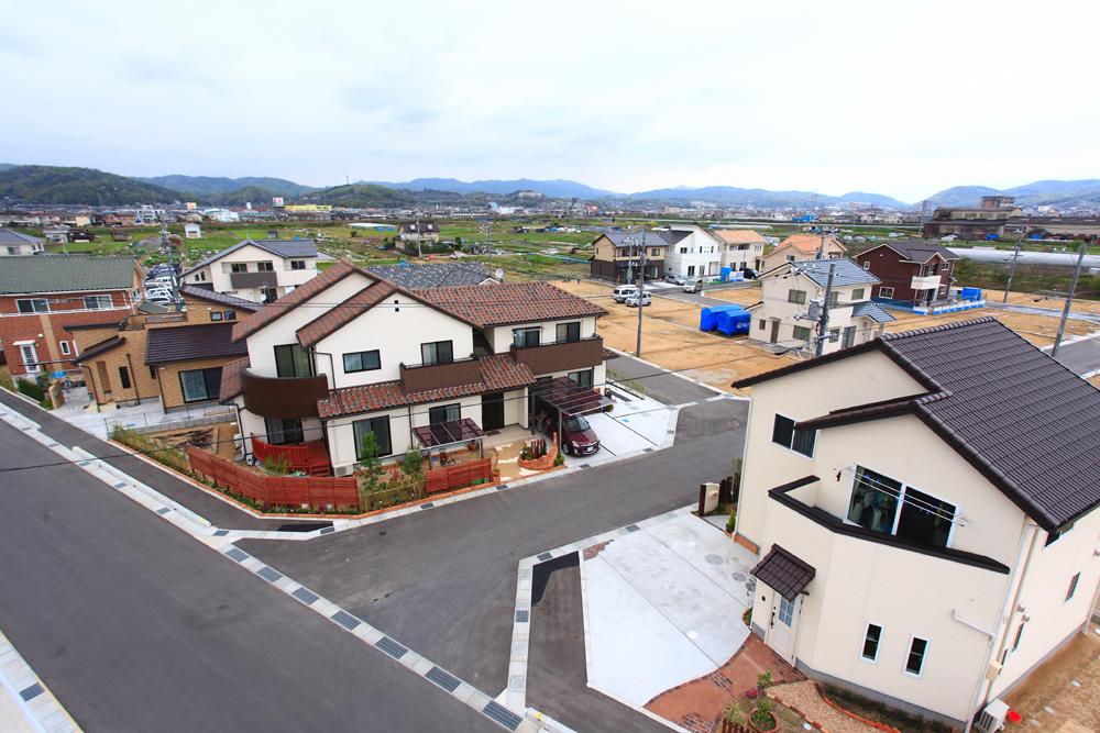 Sale already cityscape photo. Sale already the city average