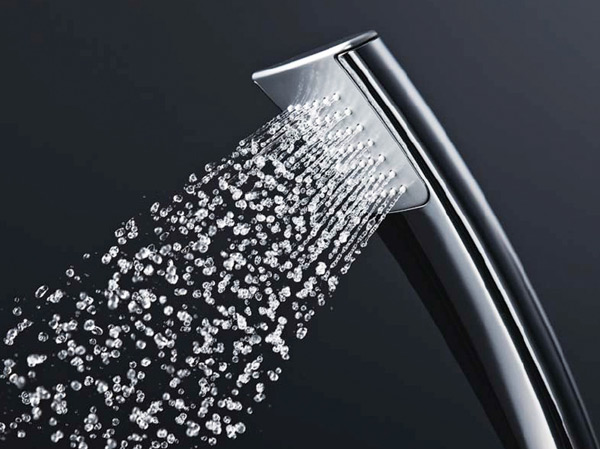 Bathing-wash room.  [Air-in shower] Shower that are both "comfort" and "water-saving". While water-saving, You can experience plenty of bathing comfort.