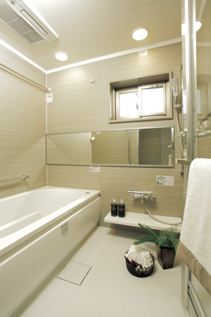 Bathing-wash room.  [Some of the functional beauty, A time of peace] It wraps loose body in the bathroom, Adopt a healing and gently oval tub of soft line that gives the peace. Also, Karari floor of vertically and horizontally regular pattern, Care is simple cleaning is also happy to.