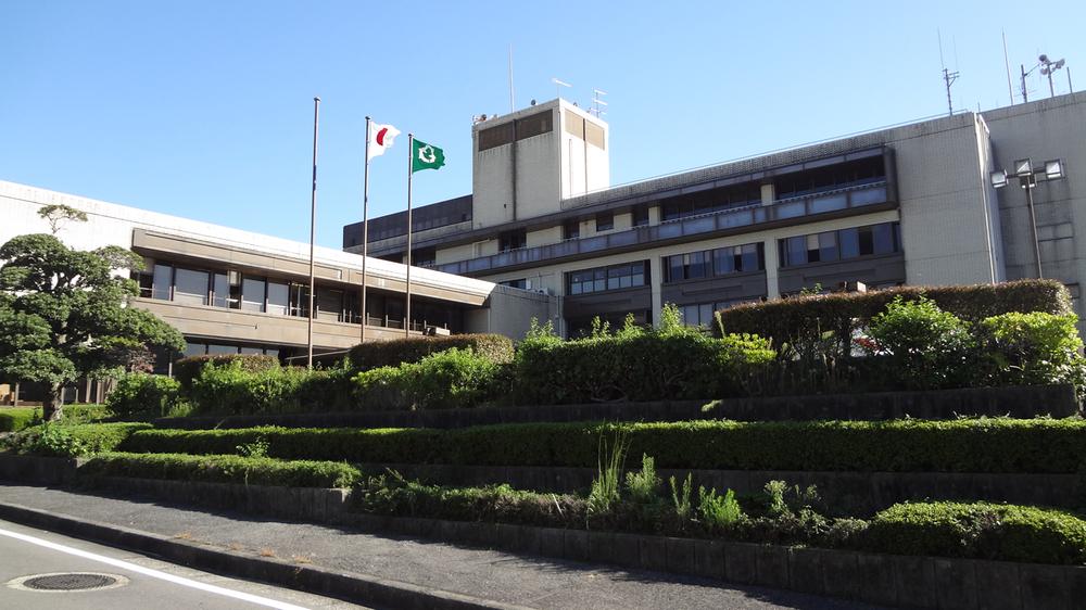 Government office. 700m to Otake City Hall