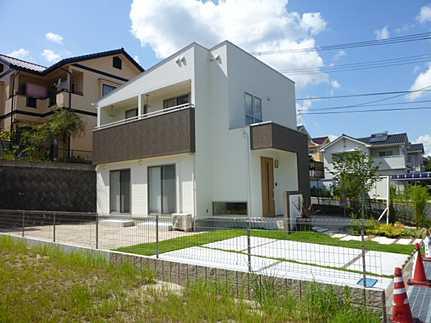 Local appearance photo. Local (10 May 2013) Shooting