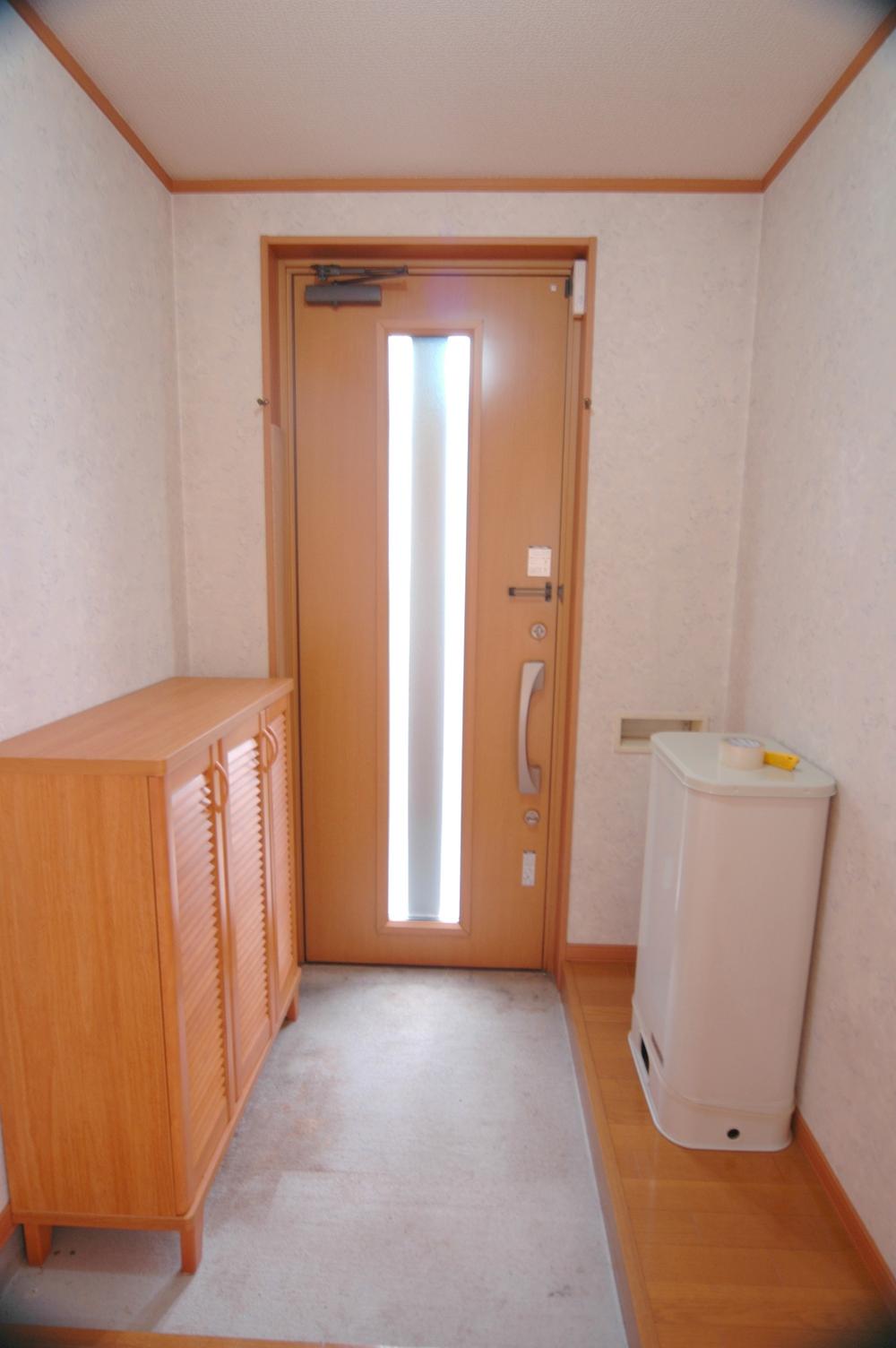 Entrance. In the foyer