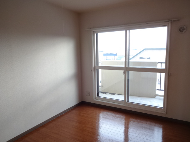 Other room space. There is a balcony outside! 