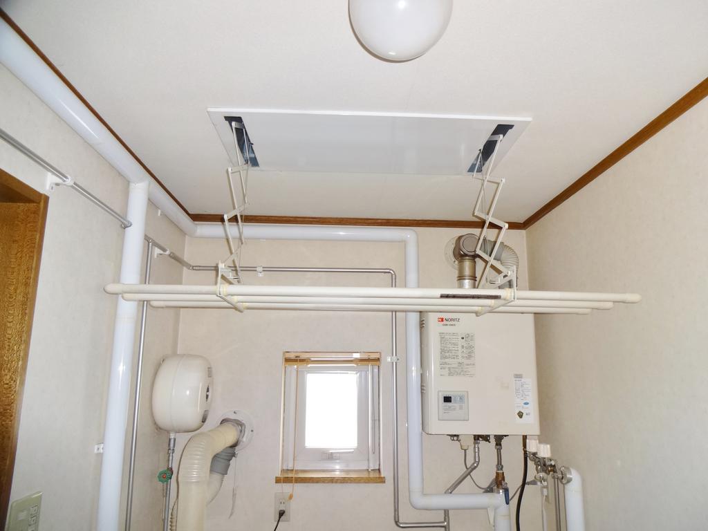 Washroom. Electric clothesline, Dried princess equipped