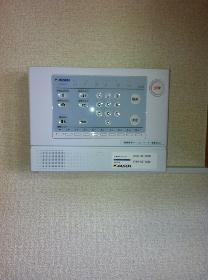 Living and room. For with ALSOK security guard, Alarm is attached to the indoor! ! 