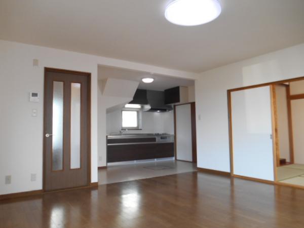 Living. ■ Carefree LDK