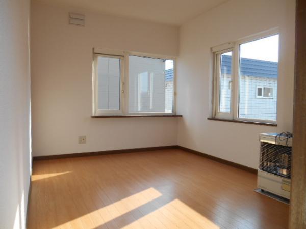 Non-living room. ■ 2F Western-style 6 Pledge