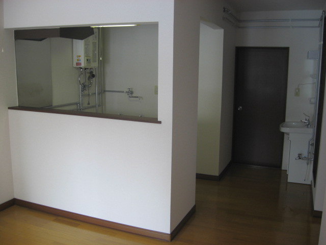 Living and room. Face-to-face kitchen overlooking the living room! 