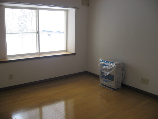 Living and room. There are heating, There was also in the cold season ☆ 