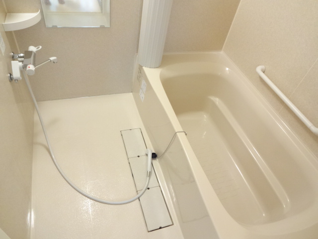 Bath. Slowly relax in the big bath