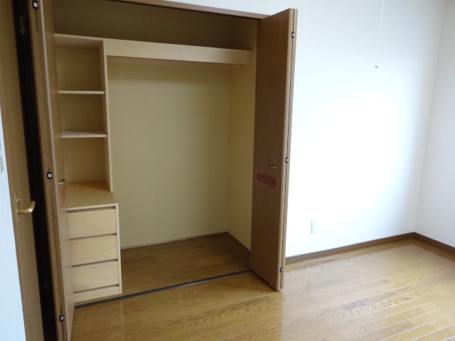 Receipt. Easier to organize in the multi-purpose storage ☆