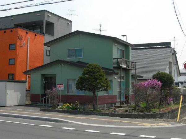 Local appearance photo