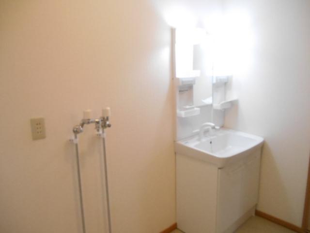 Wash basin, toilet. ☆ Shampoo dresser newly established ☆