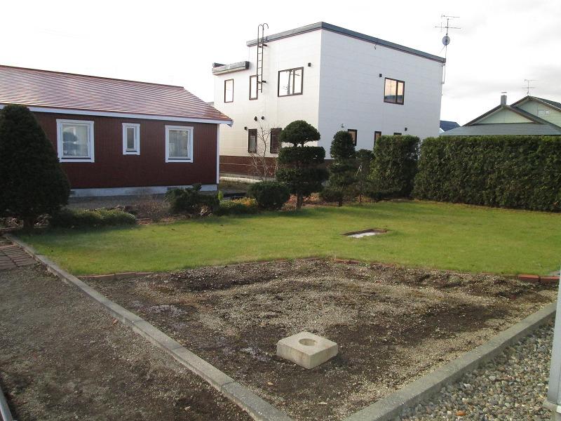 Garden. Local (11 May 2013) Shooting