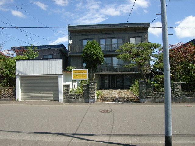 Local appearance photo. Local (June 2013) Shooting