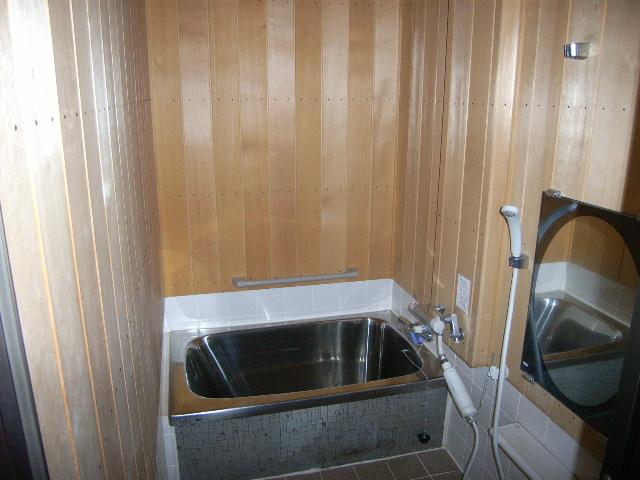 Bathroom. Room (August 2013) Shooting