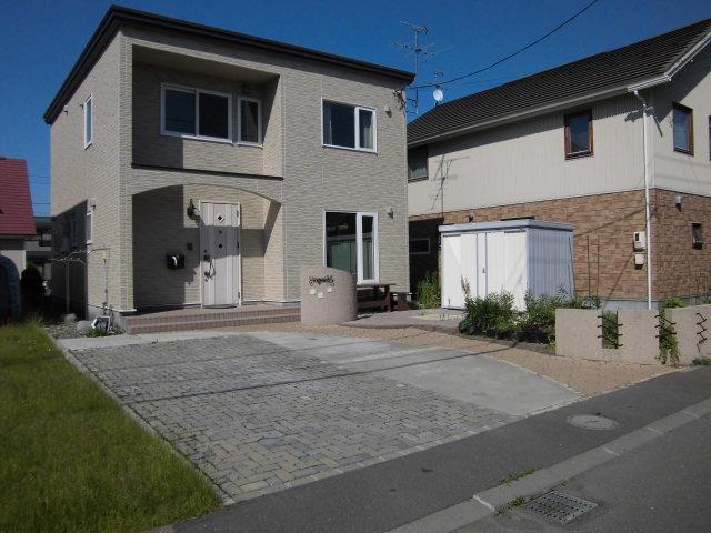 Local appearance photo