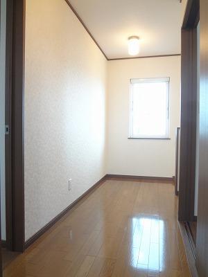 Other introspection. 2nd floor hall